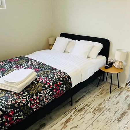 Apartament Ogrodowy Apartment Miechow Bagian luar foto