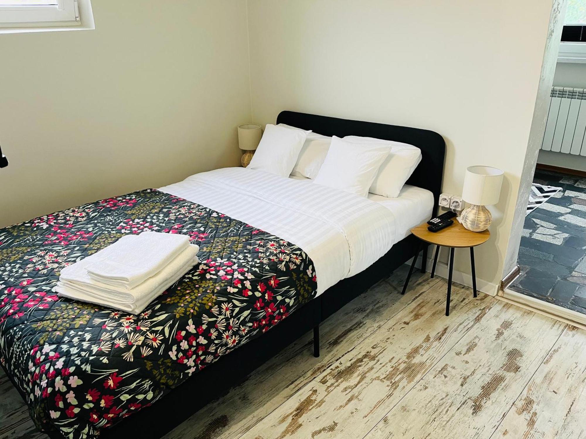 Apartament Ogrodowy Apartment Miechow Bagian luar foto